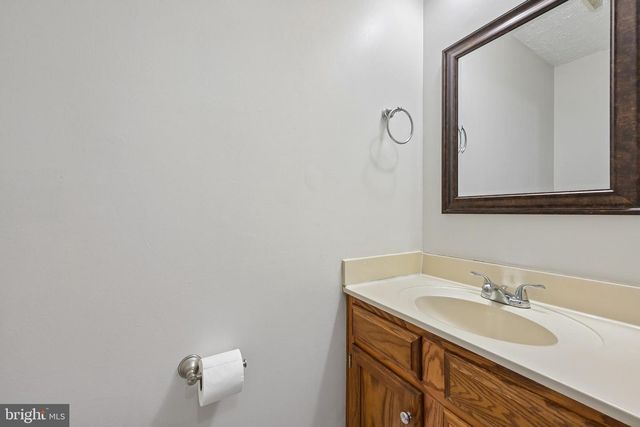 43 WAGON WHEEL DR, Sicklerville, NJ 08081
