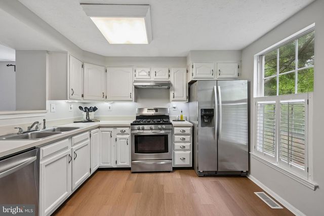 43 WAGON WHEEL DR, Sicklerville, NJ 08081