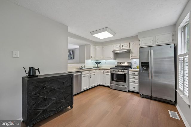 43 WAGON WHEEL DR, Sicklerville, NJ 08081
