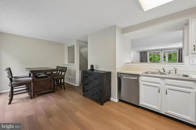 43 WAGON WHEEL DR, Sicklerville, NJ 08081