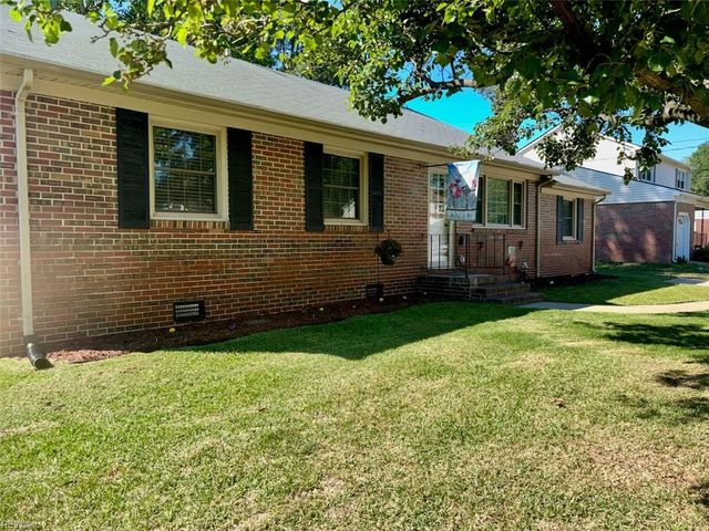 3716 Linnet LN, Portsmouth, VA 23703