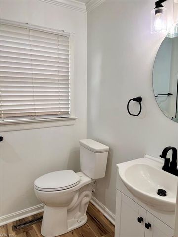 3716 Linnet LN, Portsmouth, VA 23703