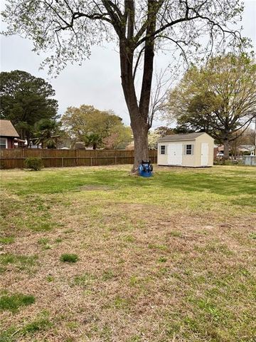 3716 Linnet LN, Portsmouth, VA 23703