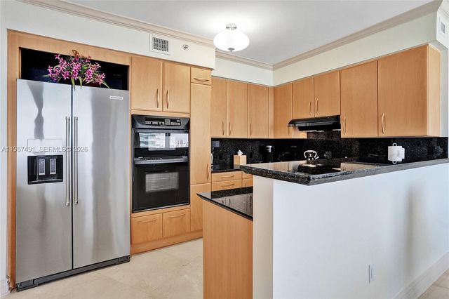 19333 Collins Ave 2502, Sunny Isles Beach, FL 33160