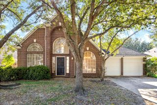 315 Vantage Pointe Circle, League City, TX 77573