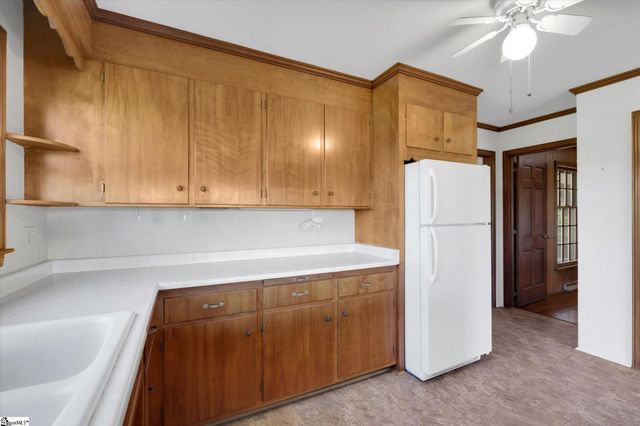 609 Pelham Road, Greenville, SC 29615