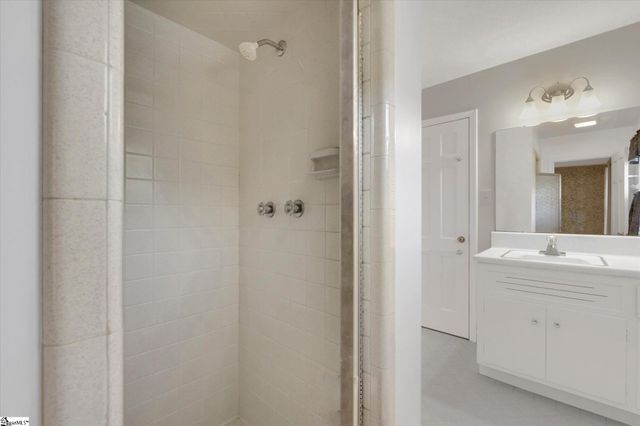 609 Pelham Road, Greenville, SC 29615