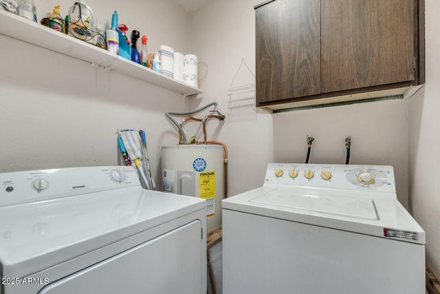 5001 S LA ROSA Drive B, Tempe, AZ 85282
