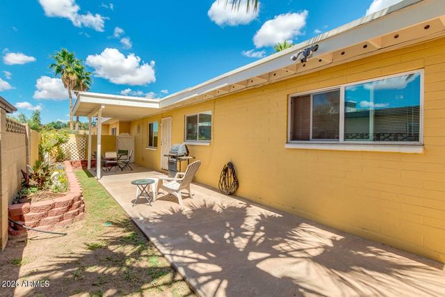 5001 S LA ROSA Drive B, Tempe, AZ 85282