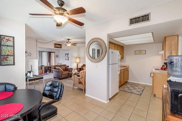 5001 S LA ROSA Drive B, Tempe, AZ 85282