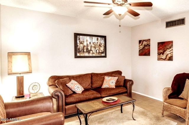 5001 S LA ROSA Drive B, Tempe, AZ 85282