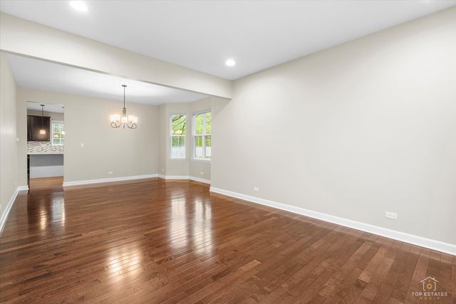1551 E Olive Street, Palatine, IL 60074