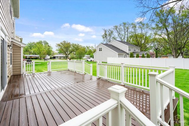 1551 E Olive Street, Palatine, IL 60074