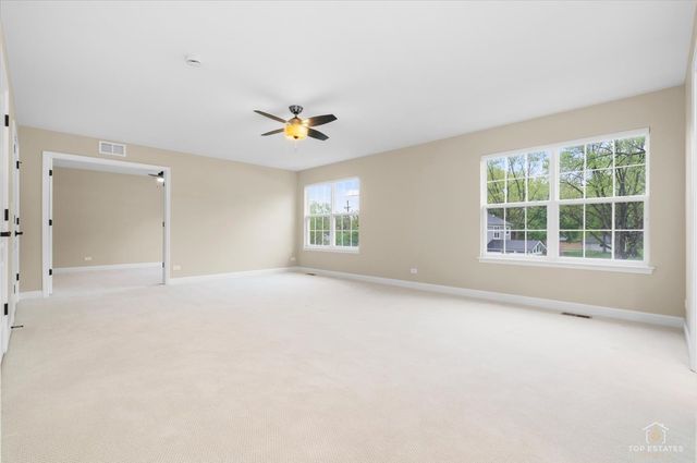 1551 E Olive Street, Palatine, IL 60074