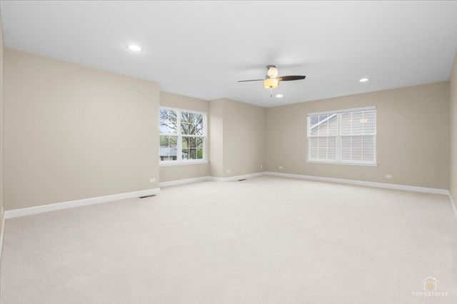 1551 E Olive Street, Palatine, IL 60074