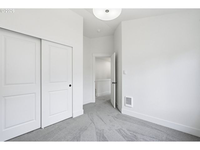 5380 Se 86th Ct, Portland, OR 97266