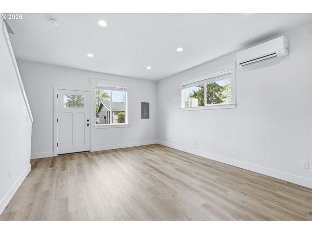 5380 Se 86th Ct, Portland, OR 97266