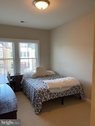 20706 DUXBURY TER, Ashburn, VA 20147