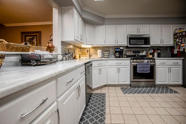 2213 Terrace Woods Court, Lexington, KY 40513