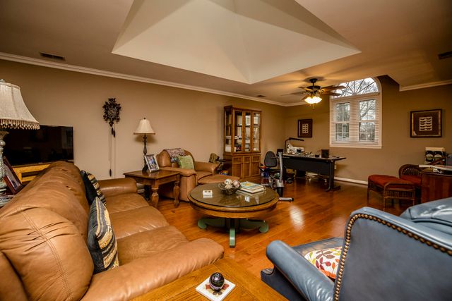 2213 Terrace Woods Court, Lexington, KY 40513