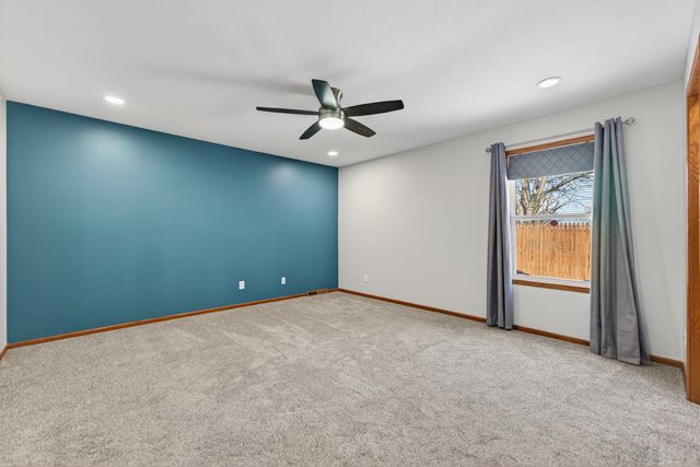 5815 Candover Road, Loves Park, IL 61111