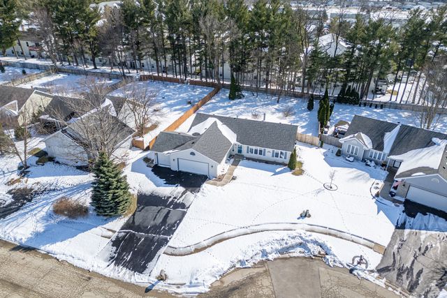 5815 Candover Road, Loves Park, IL 61111