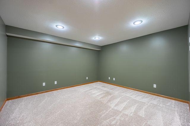 5815 Candover Road, Loves Park, IL 61111