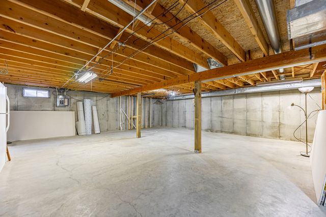 5815 Candover Road, Loves Park, IL 61111