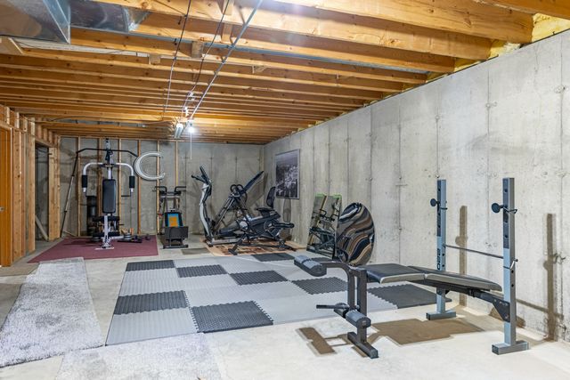 5815 Candover Road, Loves Park, IL 61111