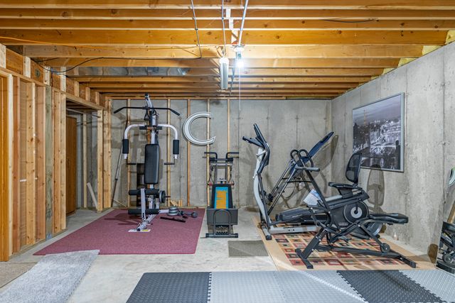 5815 Candover Road, Loves Park, IL 61111