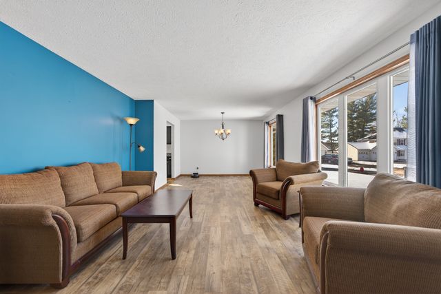 5815 Candover Road, Loves Park, IL 61111