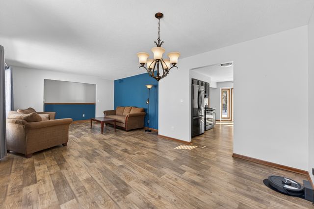 5815 Candover Road, Loves Park, IL 61111