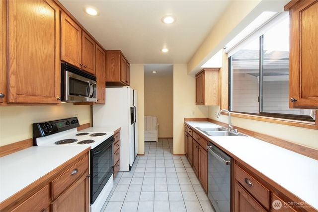 105 Fairway Drive, Sequim, WA 98382