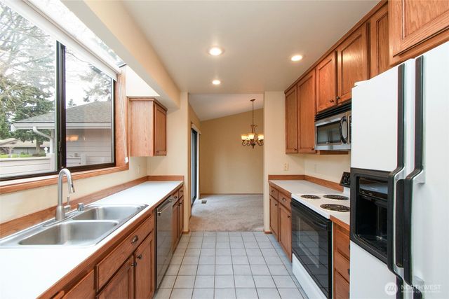 105 Fairway Drive, Sequim, WA 98382