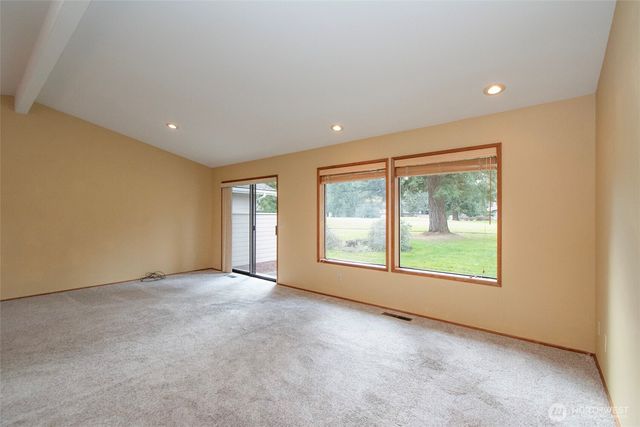 105 Fairway Drive, Sequim, WA 98382