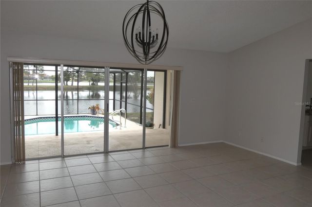 525 MORENO CIRCLE NE, St Petersburg, FL 33703