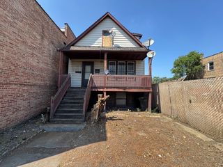 4324 W Division Street, Chicago, IL 60651