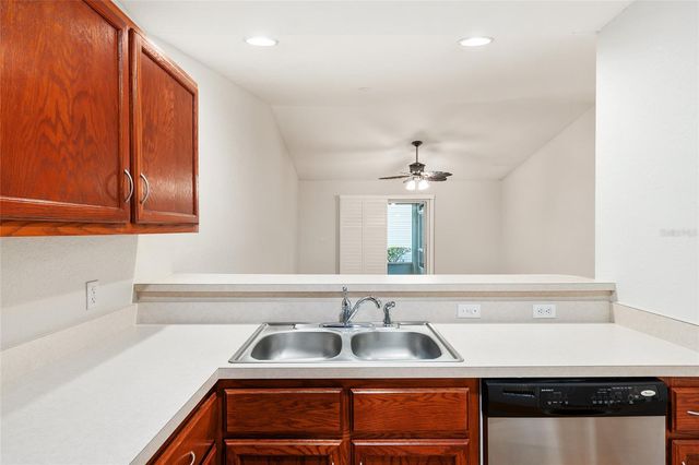 2432 SE 18TH CIRCLE, Ocala, FL 34471