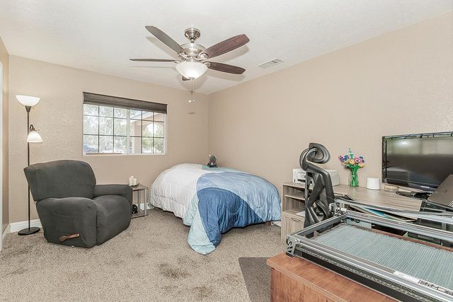 14176 Oak View Drive, Prather, CA 93651