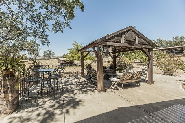 14176 Oak View Drive, Prather, CA 93651