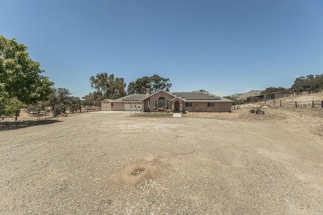 14176 Oak View Drive, Prather, CA 93651