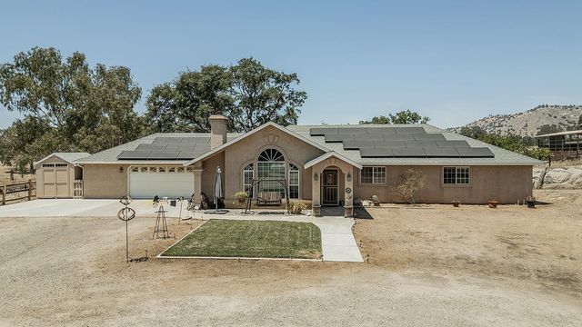 14176 Oak View Drive, Prather, CA 93651