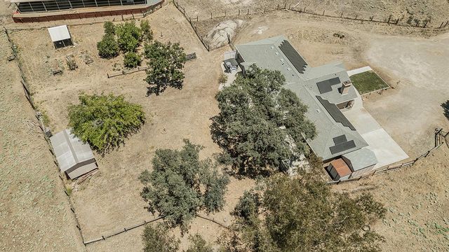 14176 Oak View Drive, Prather, CA 93651