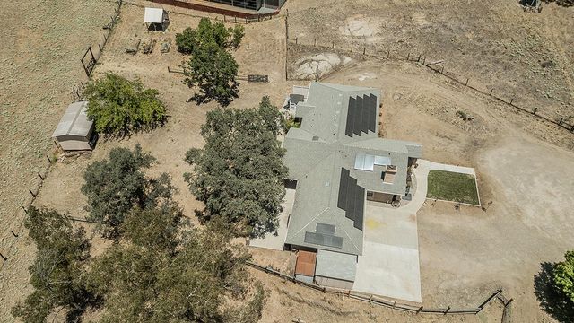 14176 Oak View Drive, Prather, CA 93651