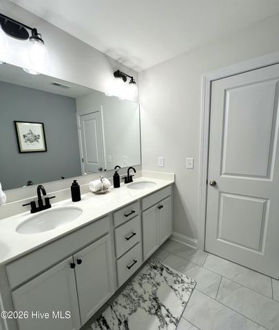 134 Pinnacle Court, Raeford, NC 28376