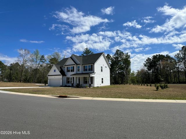 134 Pinnacle Court, Raeford, NC 28376