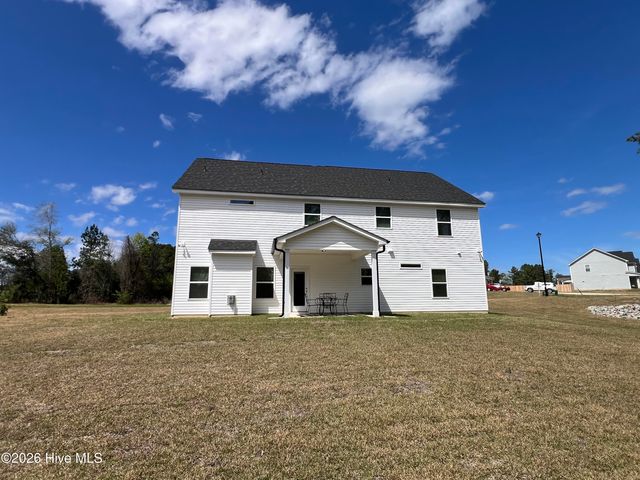 134 Pinnacle Court, Raeford, NC 28376