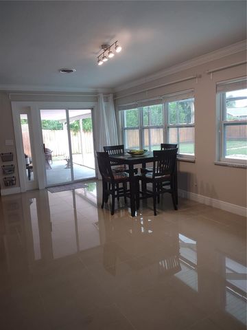 2754 RENATTA DRIVE, Belleair Bluffs, FL 33770