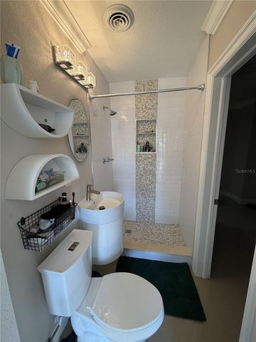 2754 RENATTA DRIVE, Belleair Bluffs, FL 33770