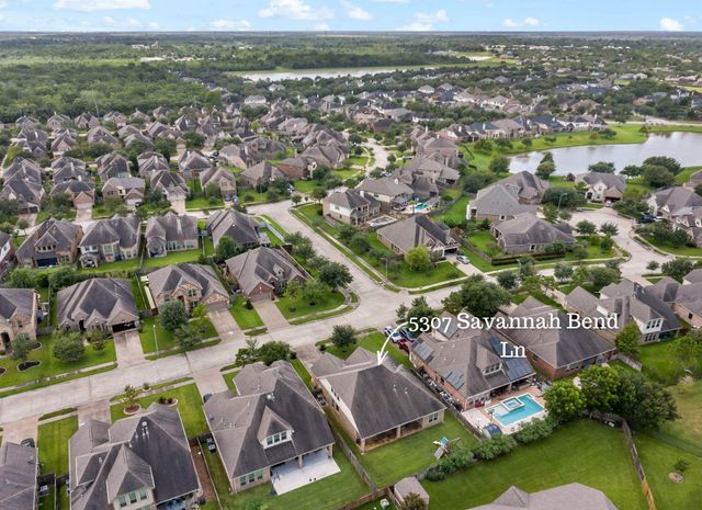 5307 Savannah Bend Drive, Rosharon, TX 77583